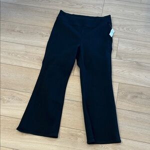 Old Navy Women’s Weekender Flare High-Rise NWT